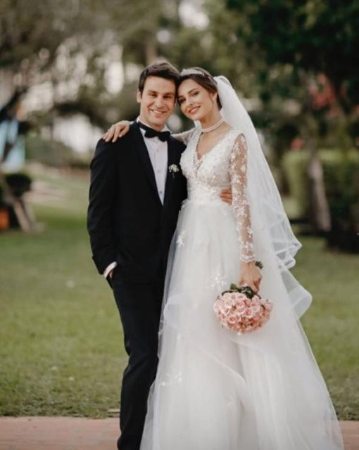 Yeni Gelin’in Brezilyalı yıldızı Jessica May ile Hüseyin Kara evlendi - Resim: 2