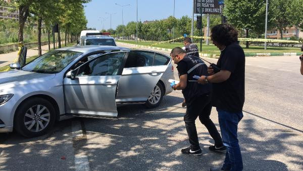 Bursa'da ünlü Bağdat Tatlıcısı'nın sahibi Fatih Karaman'a aracında silahlı saldırı! - Resim: 3