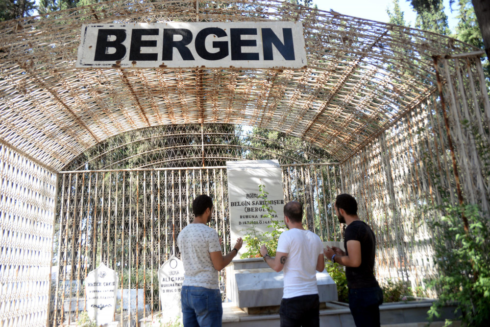 Acıların kadını Bergen mezarı başında anıldı - Resim: 4