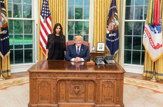 Kim Kardashian: Trump aradığında çıplaktım - Resim: 3