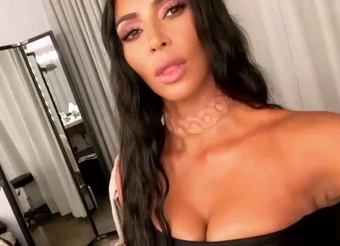 Kim Kardashian'a yorum yağdı: Umarım moda olmaz! - Resim: 1