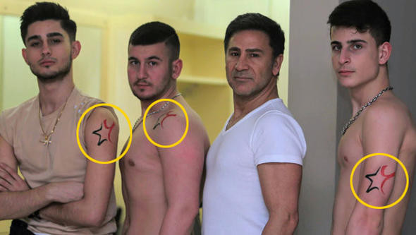 İzzet Yıldızhan'ın çocuklarının dövmeleri olay oldu! - Resim: 2