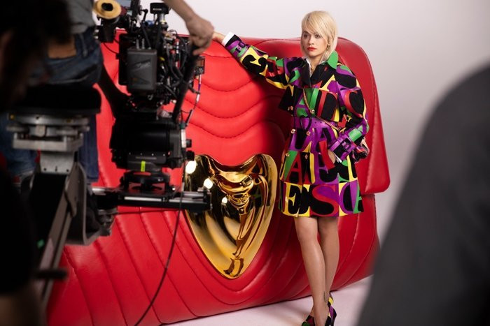 Rita Ora ünlü markanın yüzü oldu - Resim: 3