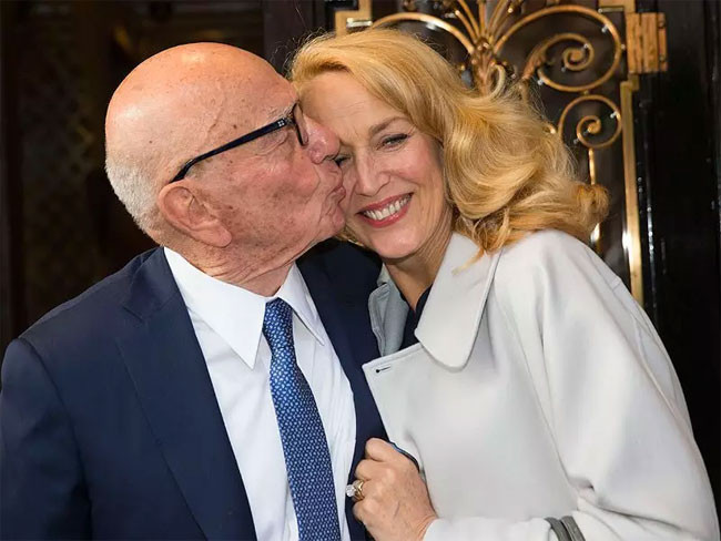 Rupert Murdoch ve 25 yaş küçük eşi Jerry Hall tatilde - Resim: 2