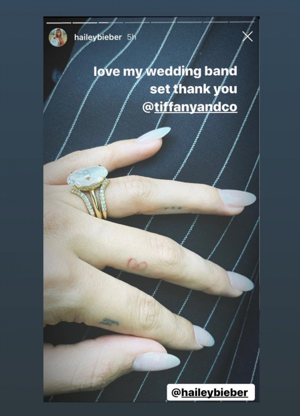 Hailey Baldwin’in yüzüğünün fiyatı dudak uçuklattı - Resim: 2