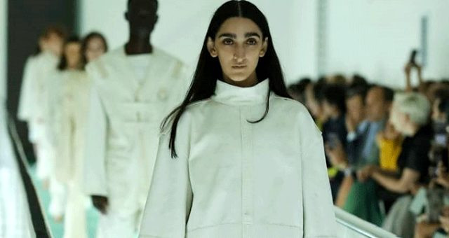Gucci'nin yeni mankeni Armine Harutyunyan'a Photoshop'la estetik yaptılar - Resim: 1