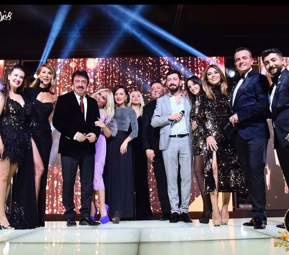 Gold Faces Of Turkey ödülleri gecesinde şıklık yarışı - Resim: 1