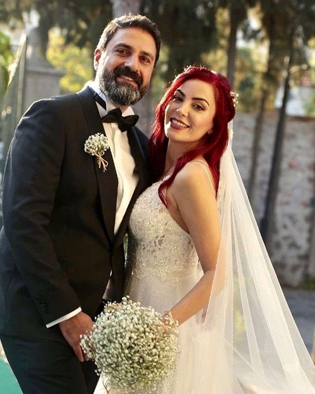 Erhan Çelik ve doktor eşi Özlem Gültekin'den aşk pozu - Resim: 4