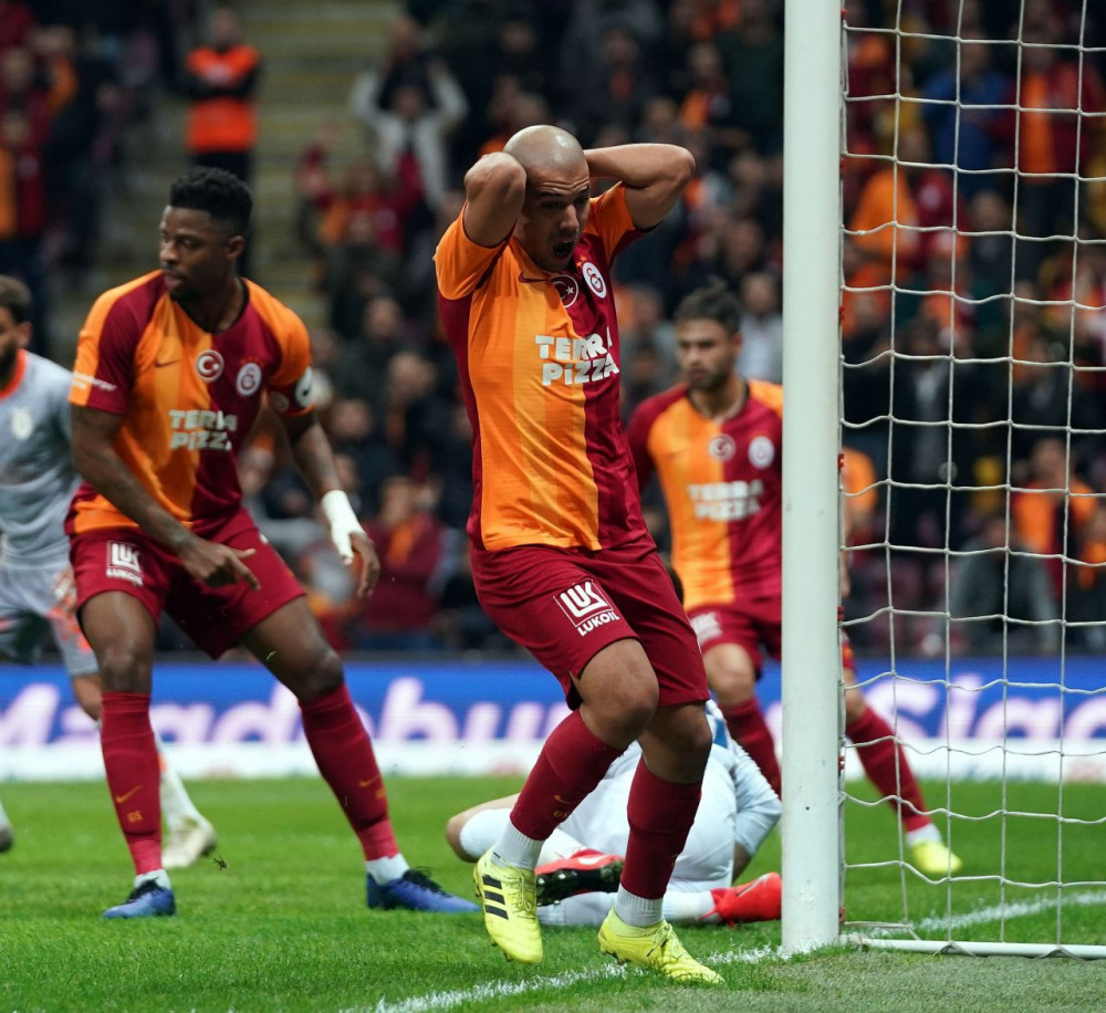 Başakşehir Galatasaray'ı devirdi! Arda Turan'ın gol esnasındaki görüntüsü olay oldu - Resim: 1