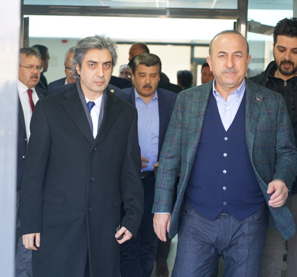Dışişleri Bakanı Mevlüt Çavuşoğlu Nöbet dizisinin setinde - Resim: 1