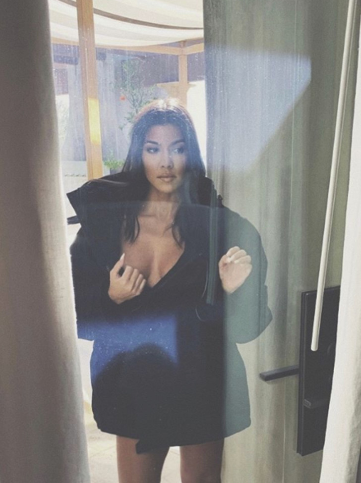 Kourtney Kardashian’dan iç çamaşırı tepkisi! - Resim: 1