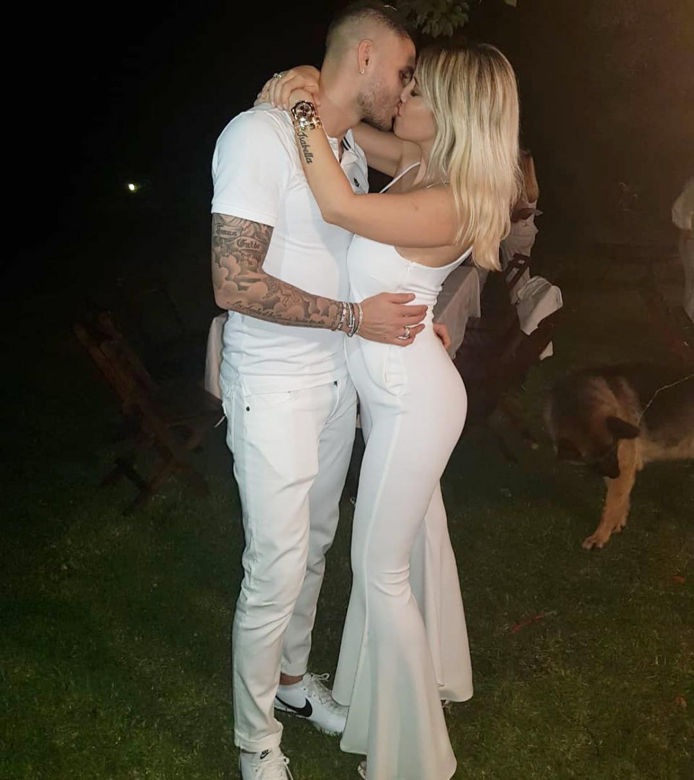 Ünlü futbolcu Icardi'nin eşi Instagram'ı sallıyor - Resim: 4