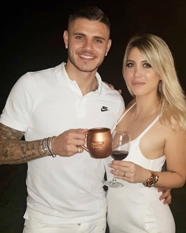 Ünlü futbolcu Icardi'nin eşi Instagram'ı sallıyor - Resim: 6