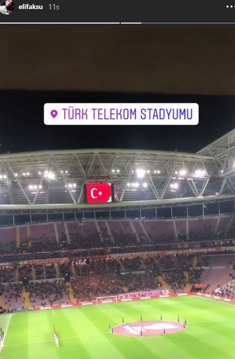 Galatasaray maçında Elif Aksu sürprizi - Resim: 2