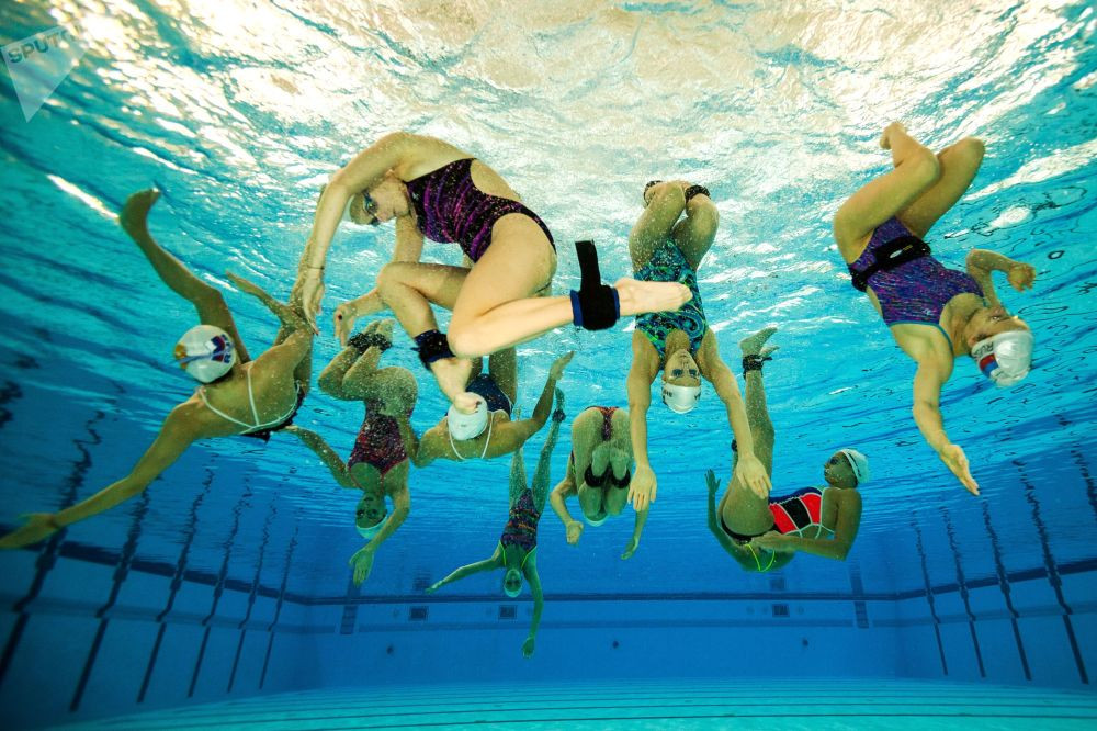 Rusya Senkronize Yüzme Milli Takımı'nın antrenmanından kareler - Resim: 4