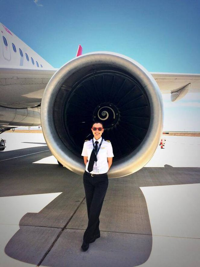Dünyanın en büyük yolcu uçağının ilk Türk kadın pilotu: Safiye Ademoğlu Türkyılmaz - Resim: 1