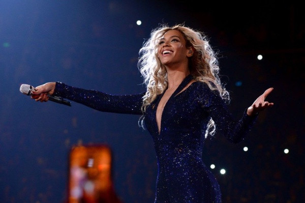 Beyonce, ödülünü eşcinsel amcasına ithaf etti - Resim: 4