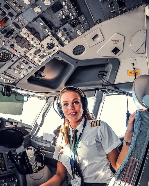 Dünyanın en seksi pilotu Malin Rydqvist - Resim: 2