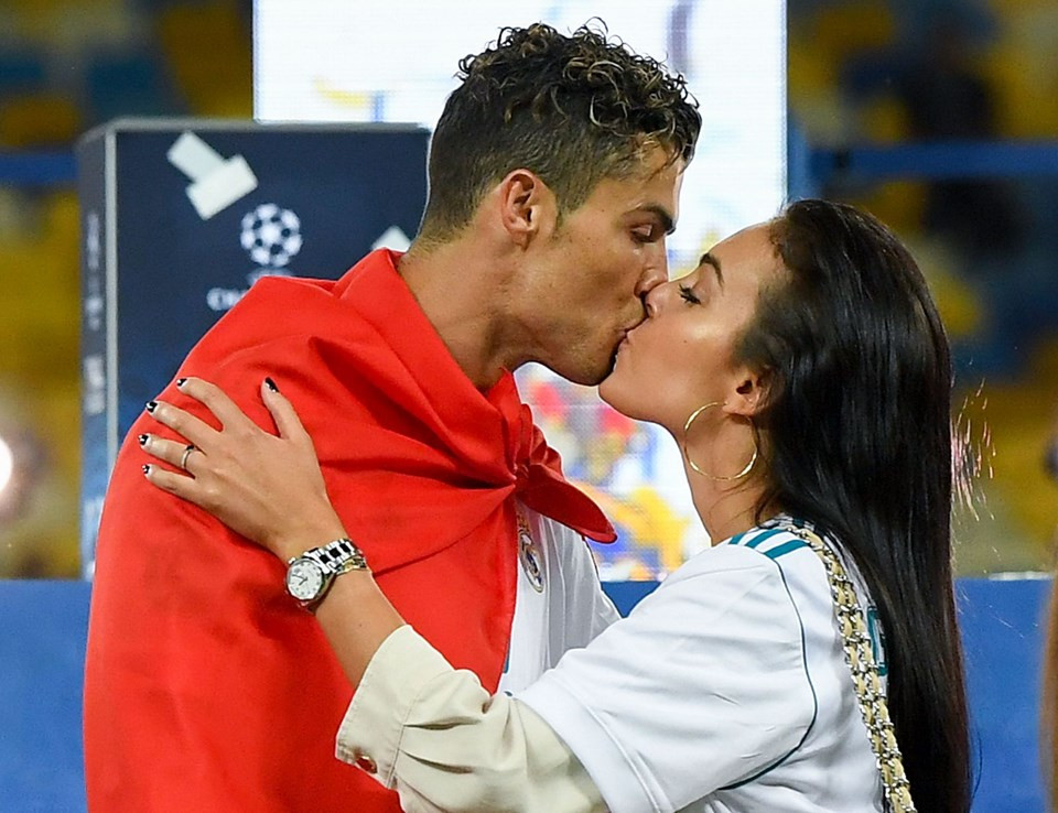Cristiano Ronaldo'nun ilişkileri reklam amaçlı ve sözleşmeli - Resim: 3