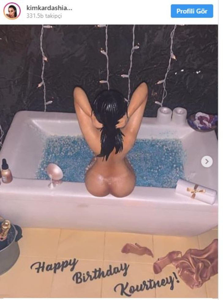 Kourtney Kardashian'ın çıplak fotoğrafından pasta yaptılar - Resim: 1