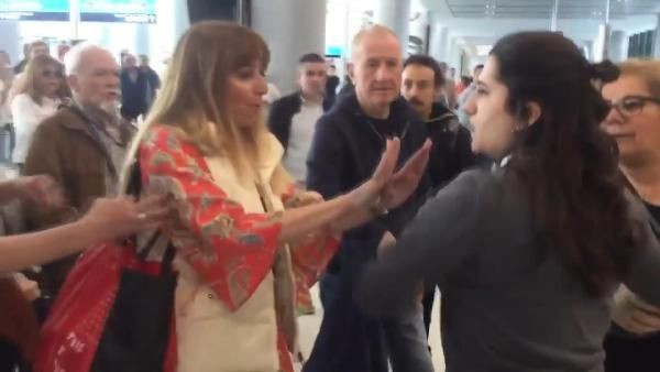 Havalimanında görevliye hakaret eden kadın kim? Funda Esenç'in gerçek hali - Resim: 1