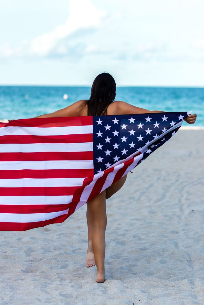 Claudia Romani Amerikan vatandaşı oldu! - Resim: 1