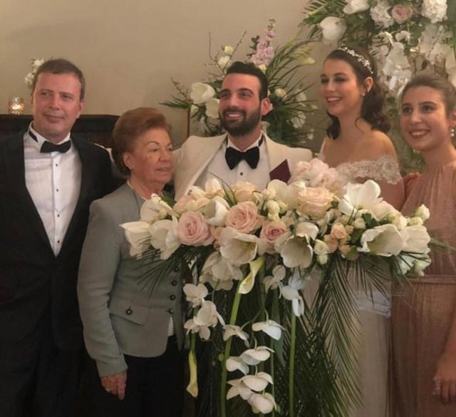 Sezgi Sena Akay ile Emir Hasoğlu evlendi - Resim: 1