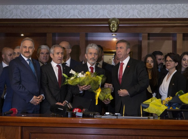 Ankara'da 25 yıl sonra Belediye Başkanlığı CHP'ye geçti - Resim: 2