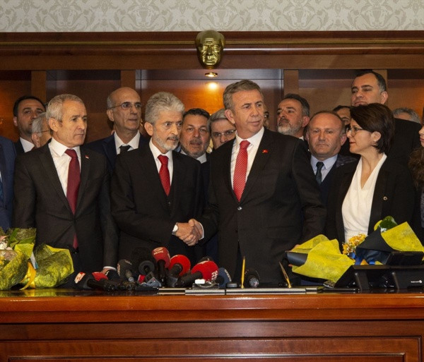 Ankara'da 25 yıl sonra Belediye Başkanlığı CHP'ye geçti - Resim: 3