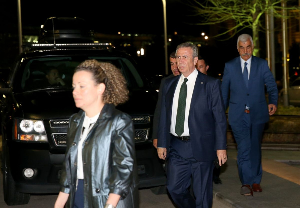 Mansur Yavaş Cumhurbaşkanı Erdoğan'ı karşıladı - Resim: 1