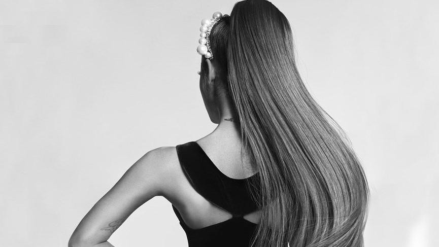 Ariana Grande Givenchy’nin yüzü oldu, tartışmalara yol açtı! - Resim: 1