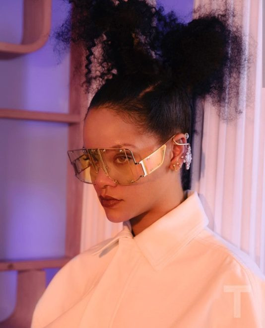 Rihanna yeni lüks markası Fenty’e ait görüntüleri paylaştı - Resim: 2