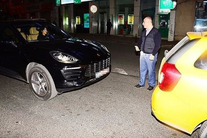 Zehra Çilingiroğlu yeni otomobiliyle gülücük saçtı - Resim: 2