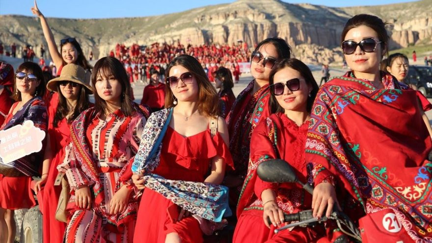 1000 Çinli kadın Kapadokya’da: Hayran kaldılar - Resim: 1