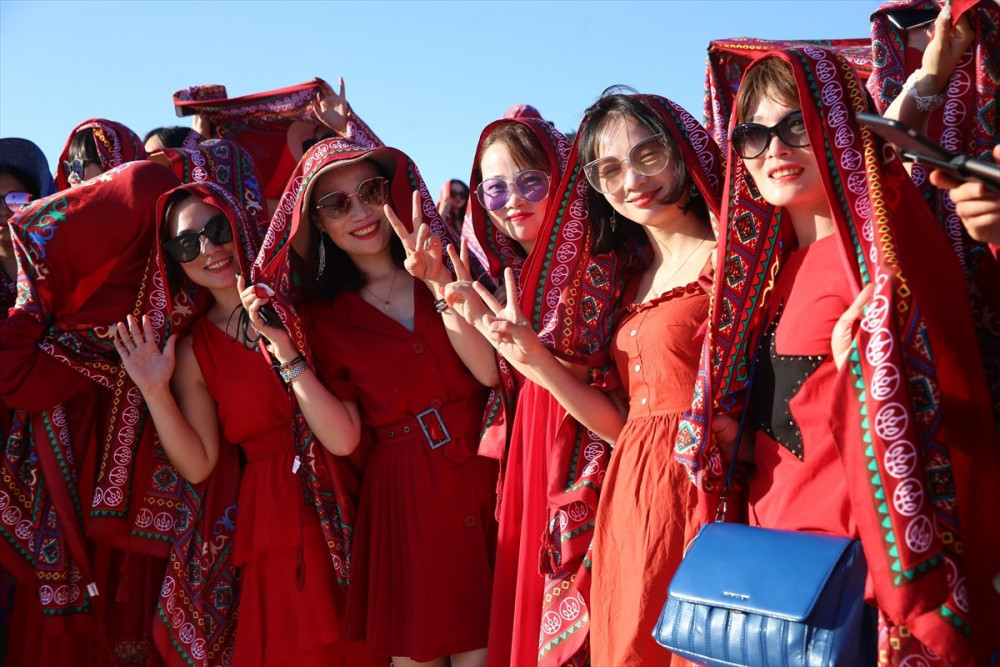1000 Çinli kadın Kapadokya’da: Hayran kaldılar - Resim: 2