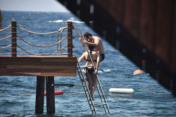 Gonca Vuslateri ile Serhat Şengül merdivene sığamadı - Resim: 1