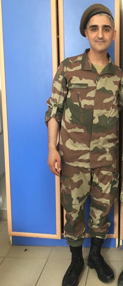 Manuş Baba'nın askerlik fotoğrafı sosyal medyayı salladı - Resim: 1