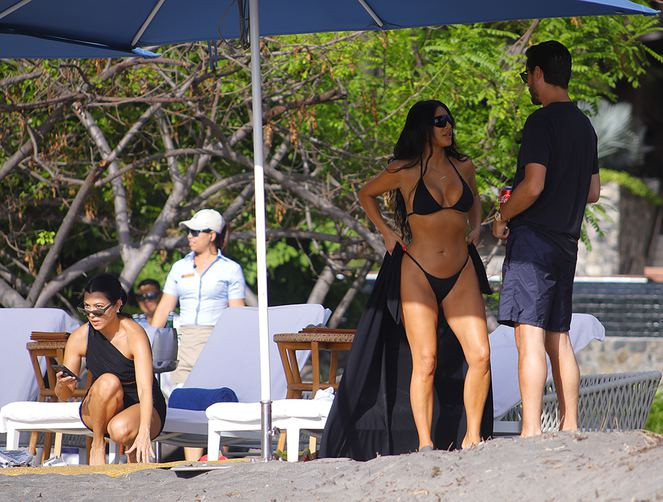 Kardashian ailesi Costa Rica'da tatilde - Resim: 1