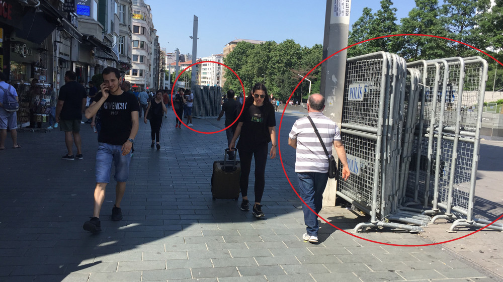 Polisten Taksim Meydanı'na bariyer yığınağı - Resim: 1