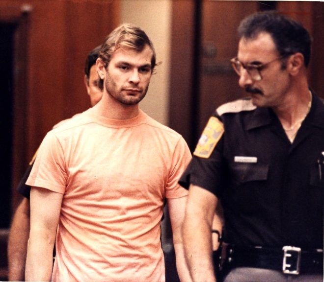 17 kişiyi katlettikten sonra tecavüz eden seri katil Jeffrey Dahmer'ın kan donduran hikayesi - Resim: 4