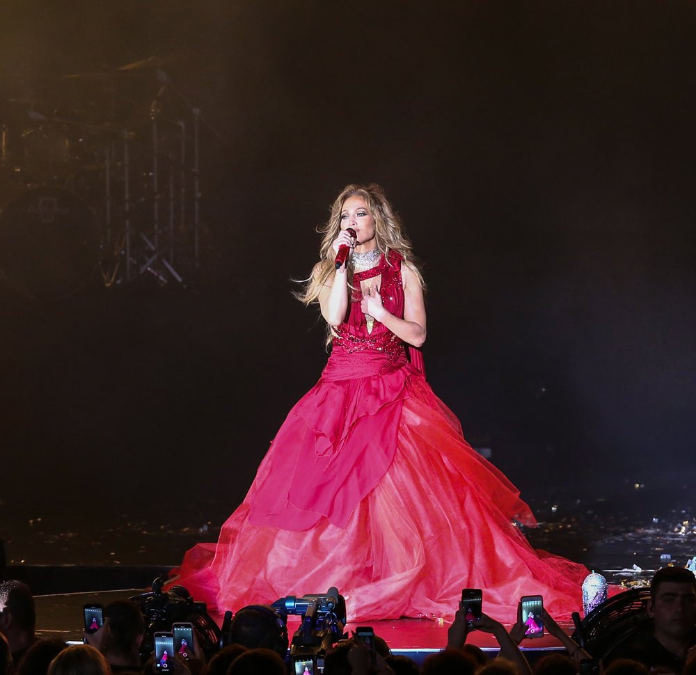 Jennifer Lopez'in Antalya konserindeki kıyafetleri sınıfta kaldı! - Resim: 4