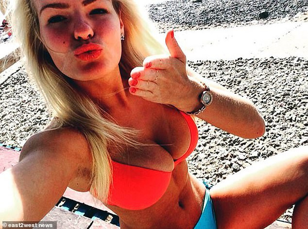 Elizaveta Dubrovina güzelliğini kıskandığı kız kardeşini vahşice öldürdü - Resim: 1