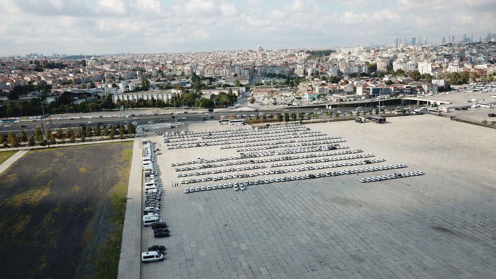 Yenikapı'daki İBB'ye ait yüzlerce araç havadan görüntülendi - Resim: 1