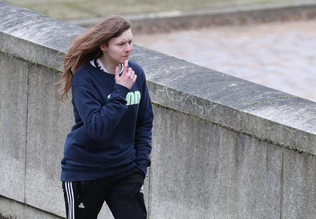 Londra'da 21 yaşındaki kız, erkek kılığına girip 50 kız çocuğunu taciz etti - Resim: 2