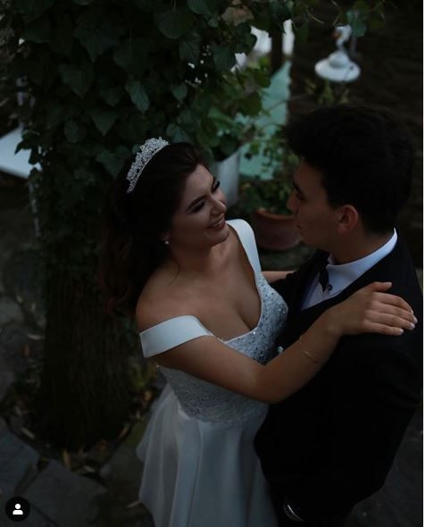 Hanife Gürdal Kemal Ayvaz'ın düğün fotoğraflarını sildi! Soyadını bıraktı - Resim: 1