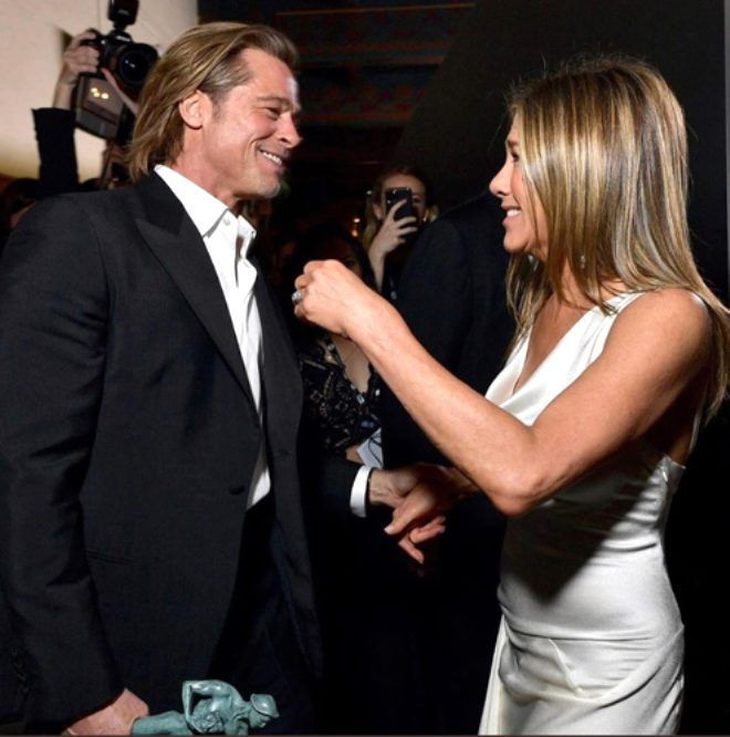 Brad Pitt ile Jennifer Aniston sarmaş dolaş! Angelina Jolie ile aldatmıştı - Resim: 1