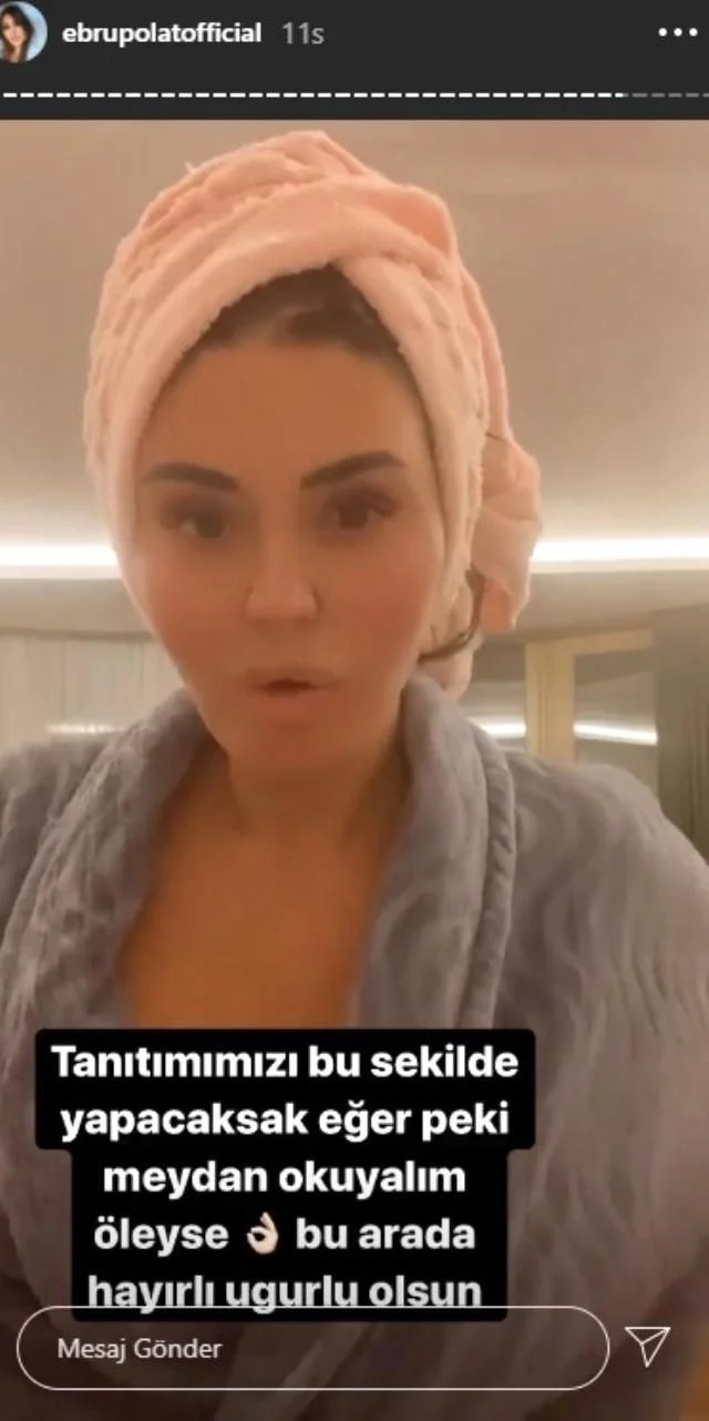 Gülşah Saraçoğlu ve Ebru Polat kamera önünde banyo yapıp şampuan yarıştırdılar - Resim: 4