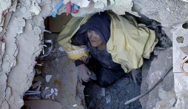 Böyle çıksam millet ne der? Neden depremde kadınlar daha çok ölüyor? - Resim: 4