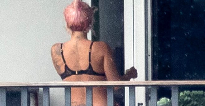 Lady Gaga evinin terasında fena yakalandı - Resim: 1