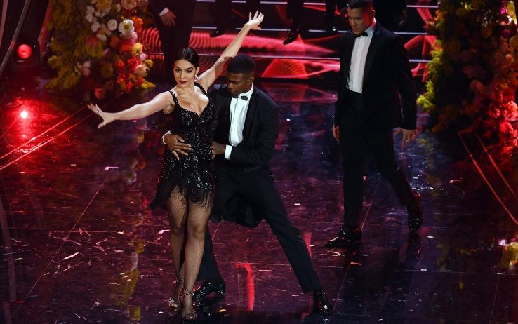 Ronaldo, Georgina Rodriguez'in tango şovuna bayıldı - Resim: 4